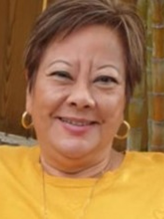 Photo d'Odette WONG, Responsable Écoute Clients